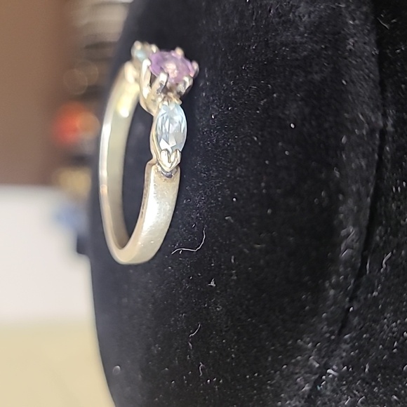 Vintage 925 Amethyst and Blue Topaz Ring - Picture 3 of 6